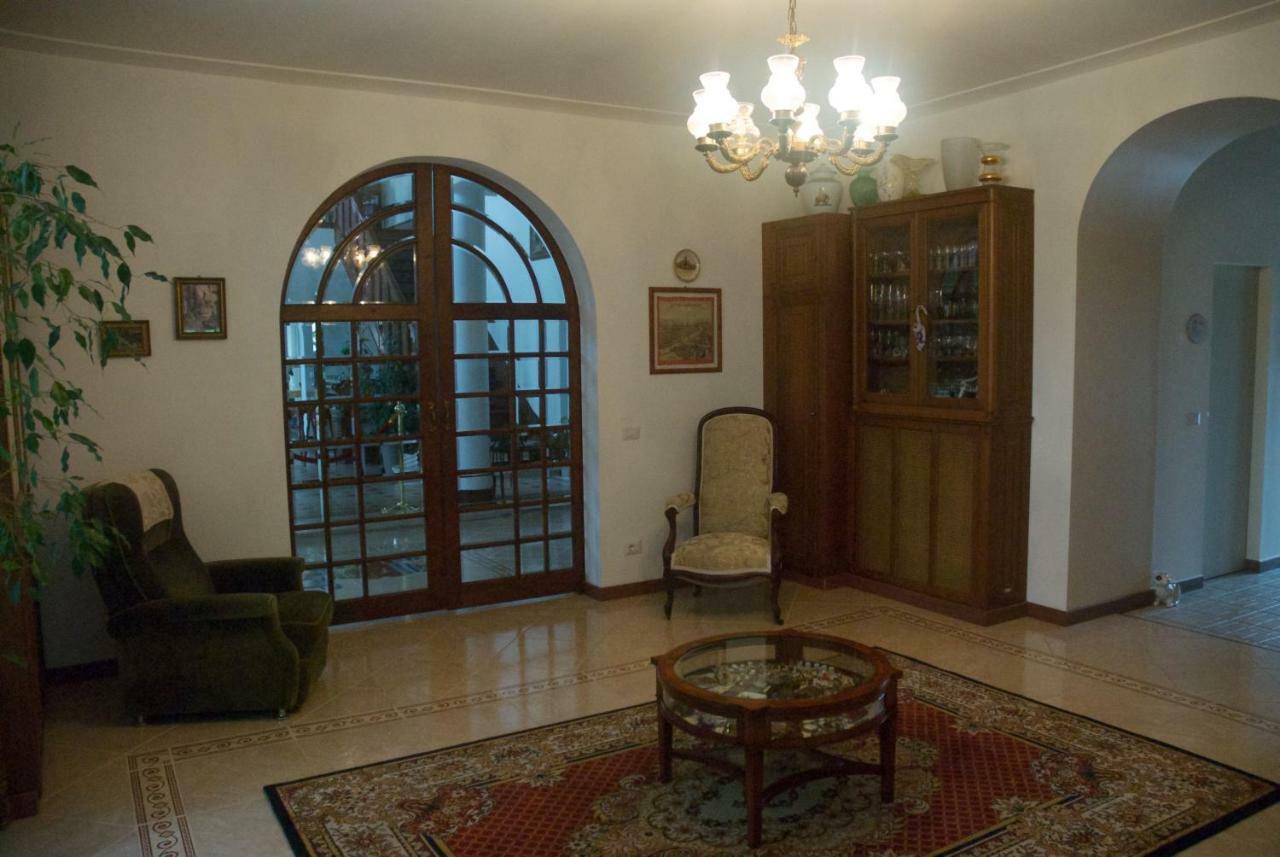 Le Clos Des Cedres B&B La Rochefoucauld Kültér fotó