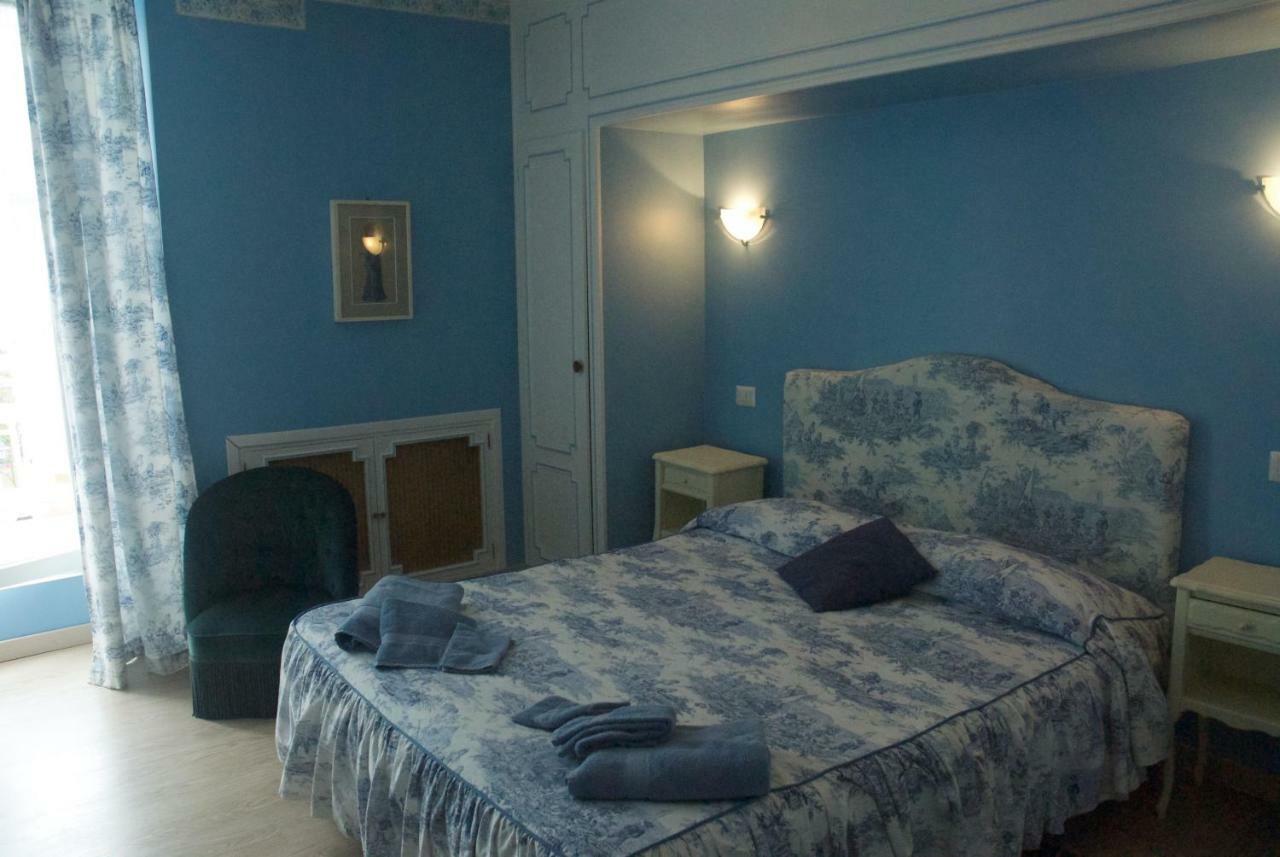 Le Clos Des Cedres B&B La Rochefoucauld Kültér fotó